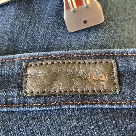 AG The Prima Mid-rise Cigarette jeans. - Picture 10 of 12